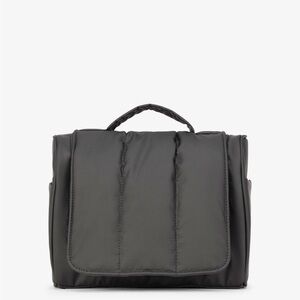 Calpak - Luka Hanging Toiletry Bag in Matte Black